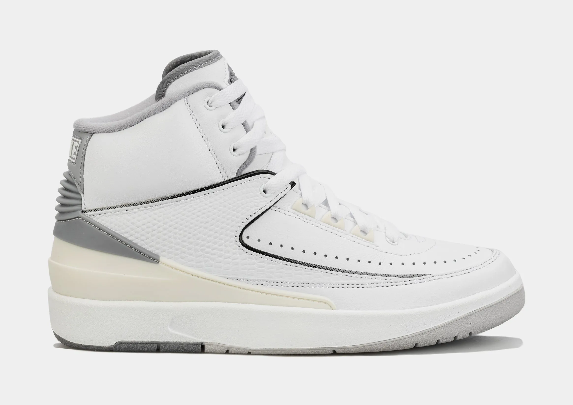 Air Jordan 2 Retro Cement Grey Grade School Lifestyle Shoes (Grey/White)