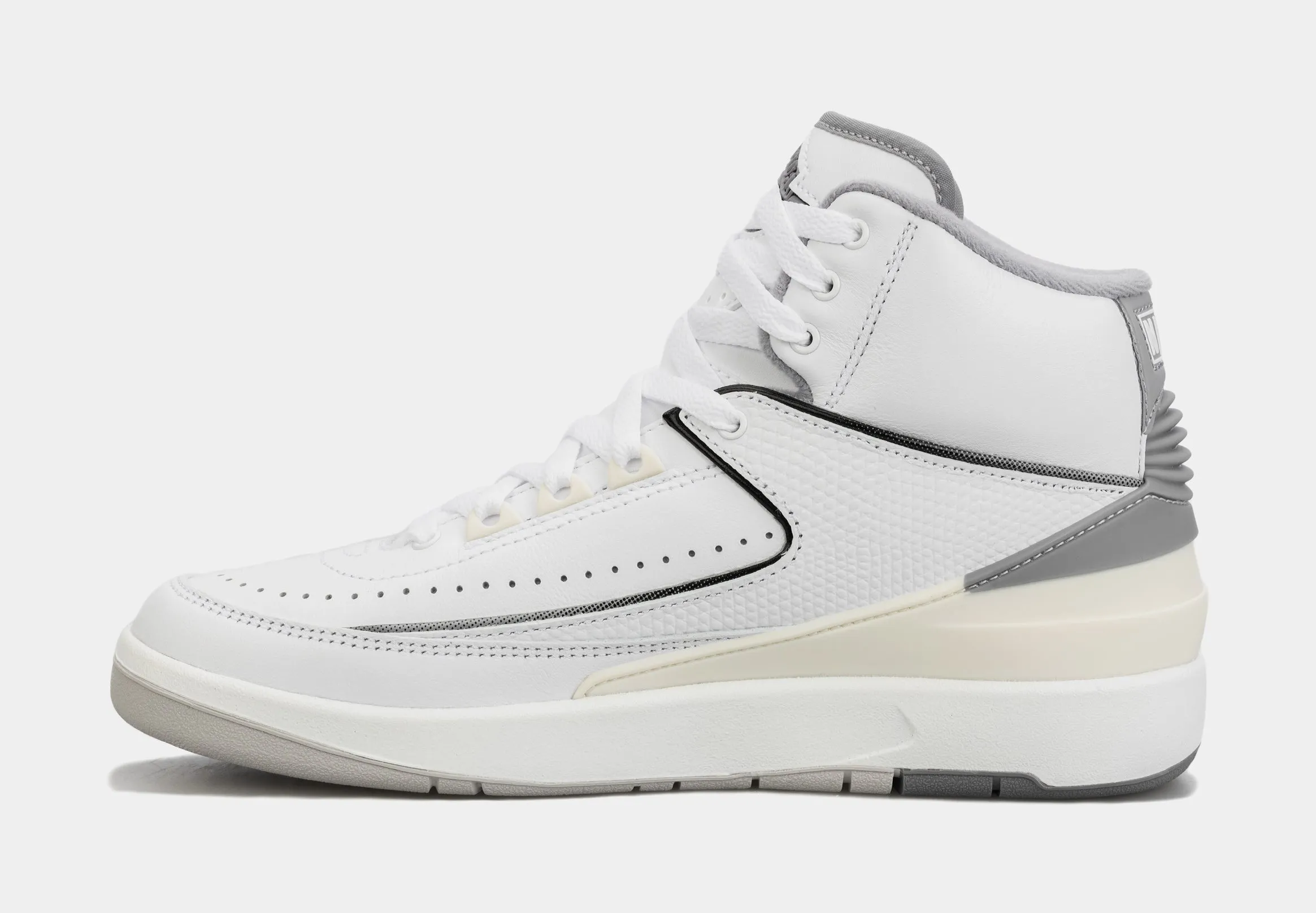 Air Jordan 2 Retro Cement Grey Grade School Lifestyle Shoes (Grey/White)