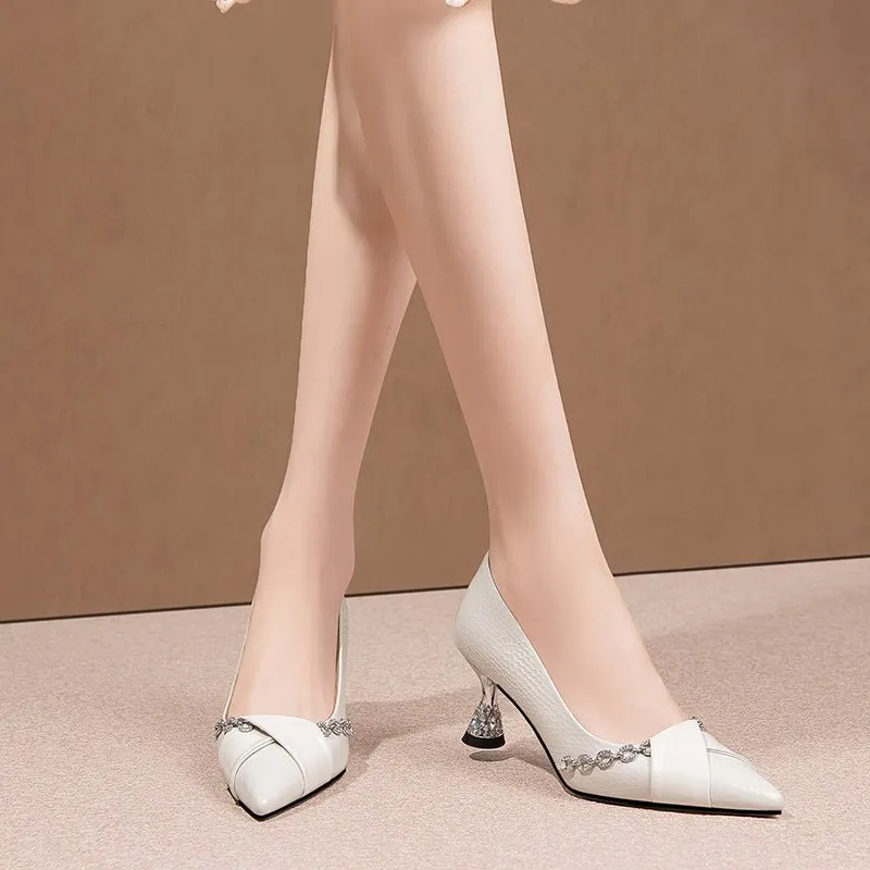 Chic Embossed Pointed Toe Slip-on Pumps