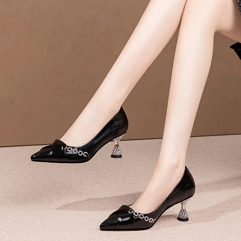 Chic Embossed Pointed Toe Slip-on Pumps