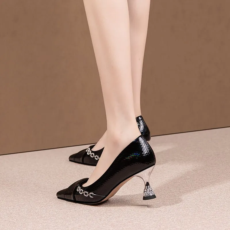 Chic Embossed Pointed Toe Slip-on Pumps