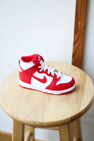 DUNK HIGH (PS) "UNIVERSITY RED"