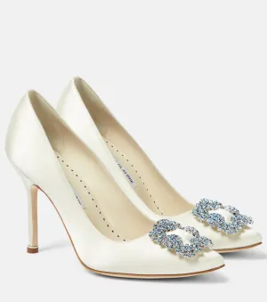 Hangisi 105 satin wedding shoes with Manolo Blahnik decoration, white