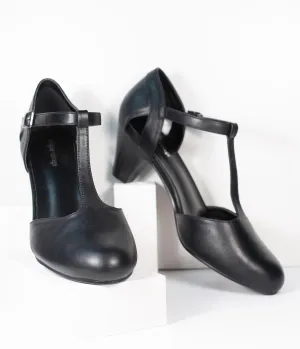 Unique Vintage Black Leatherette Closed Toe T-Strap Roxy Pumps