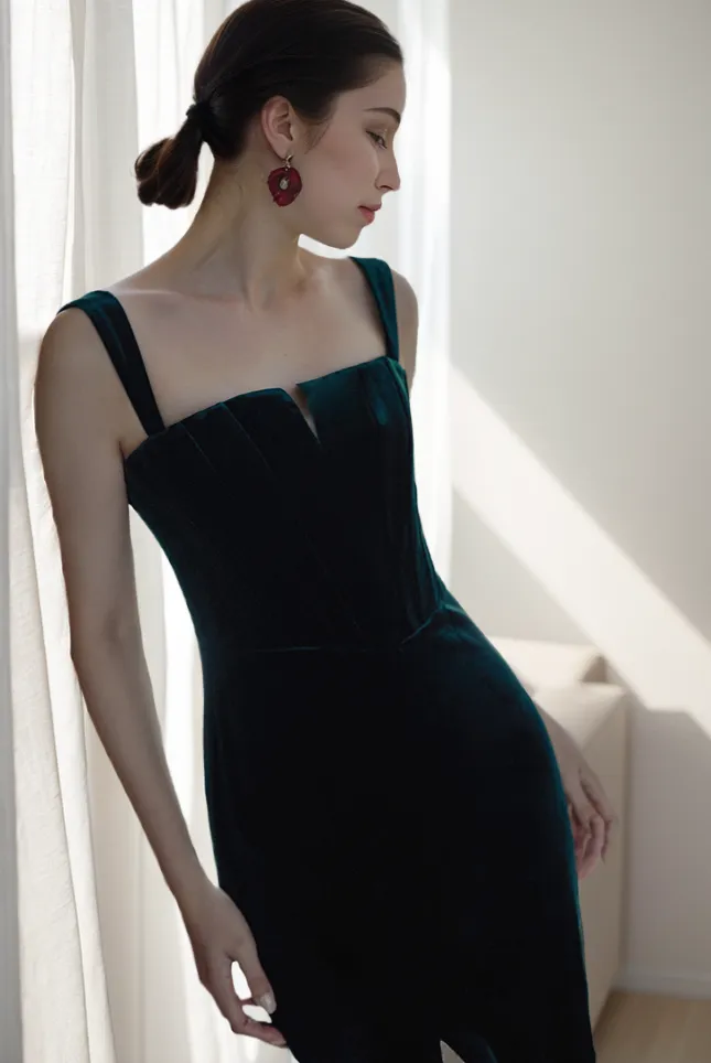 Vintage Spaghetti Strap Square Neckline Velvet Dress with Side Slit